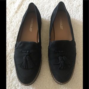 Aerosoles black shoes